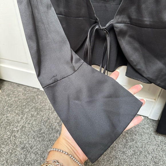 Satin tie-front blouse - Picture 8 of 8